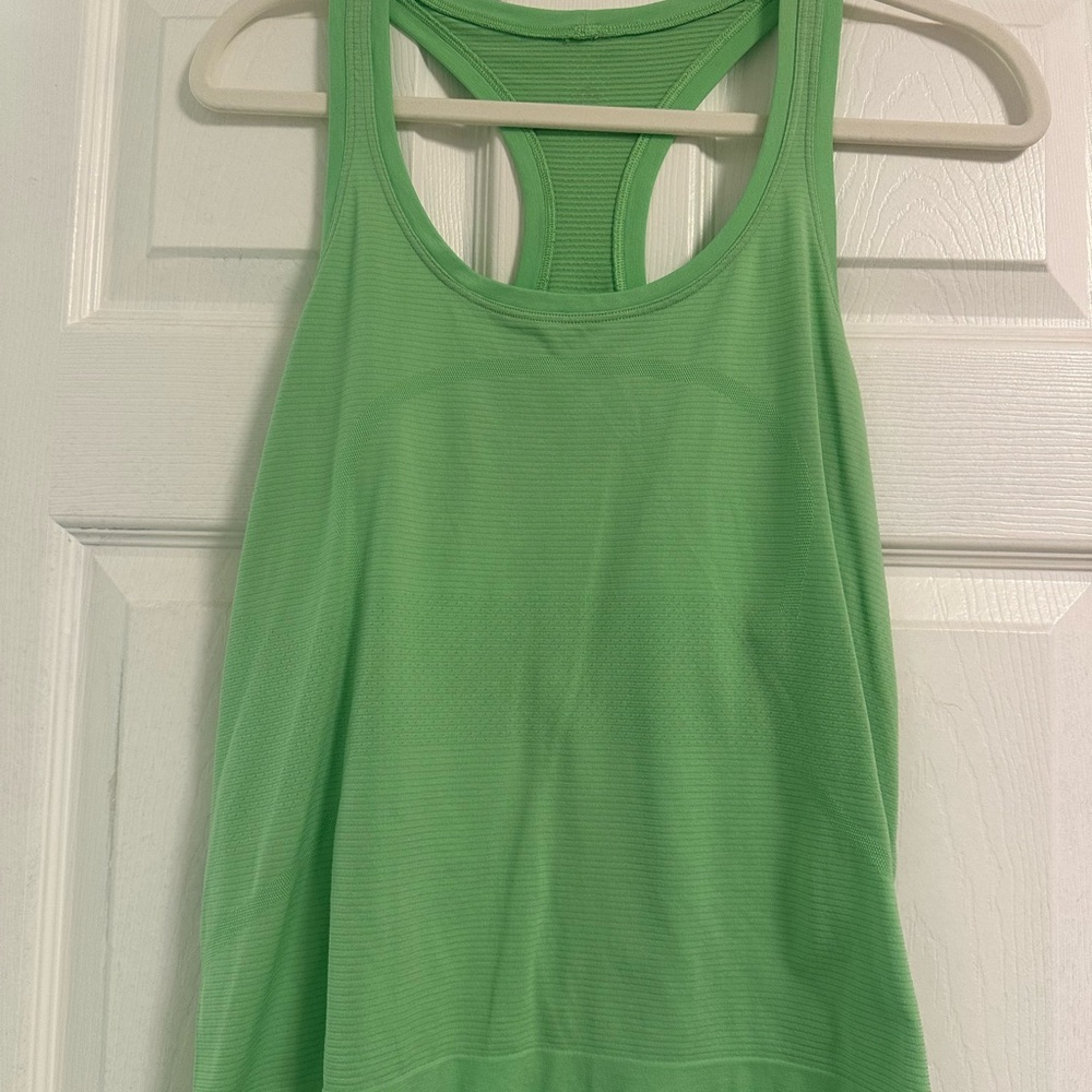 Swiftly Tech Loose Tank